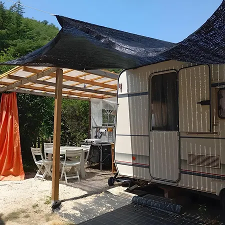 Caravane 2 Personnes Pres D'anduze Nyaraló *